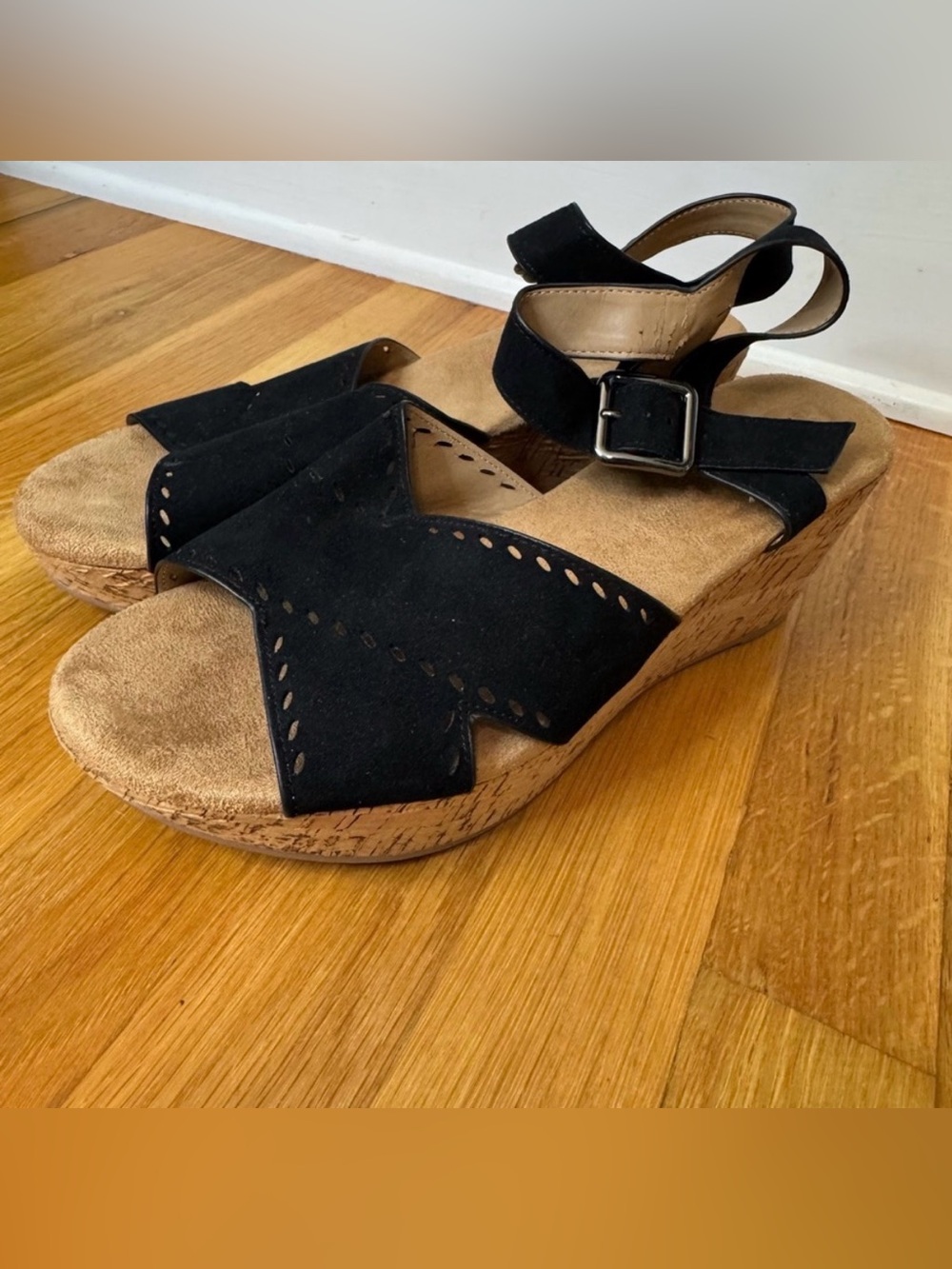 Pesaro Italy Ellie Cork Wedge Sandals in Black. Women’s Size 11